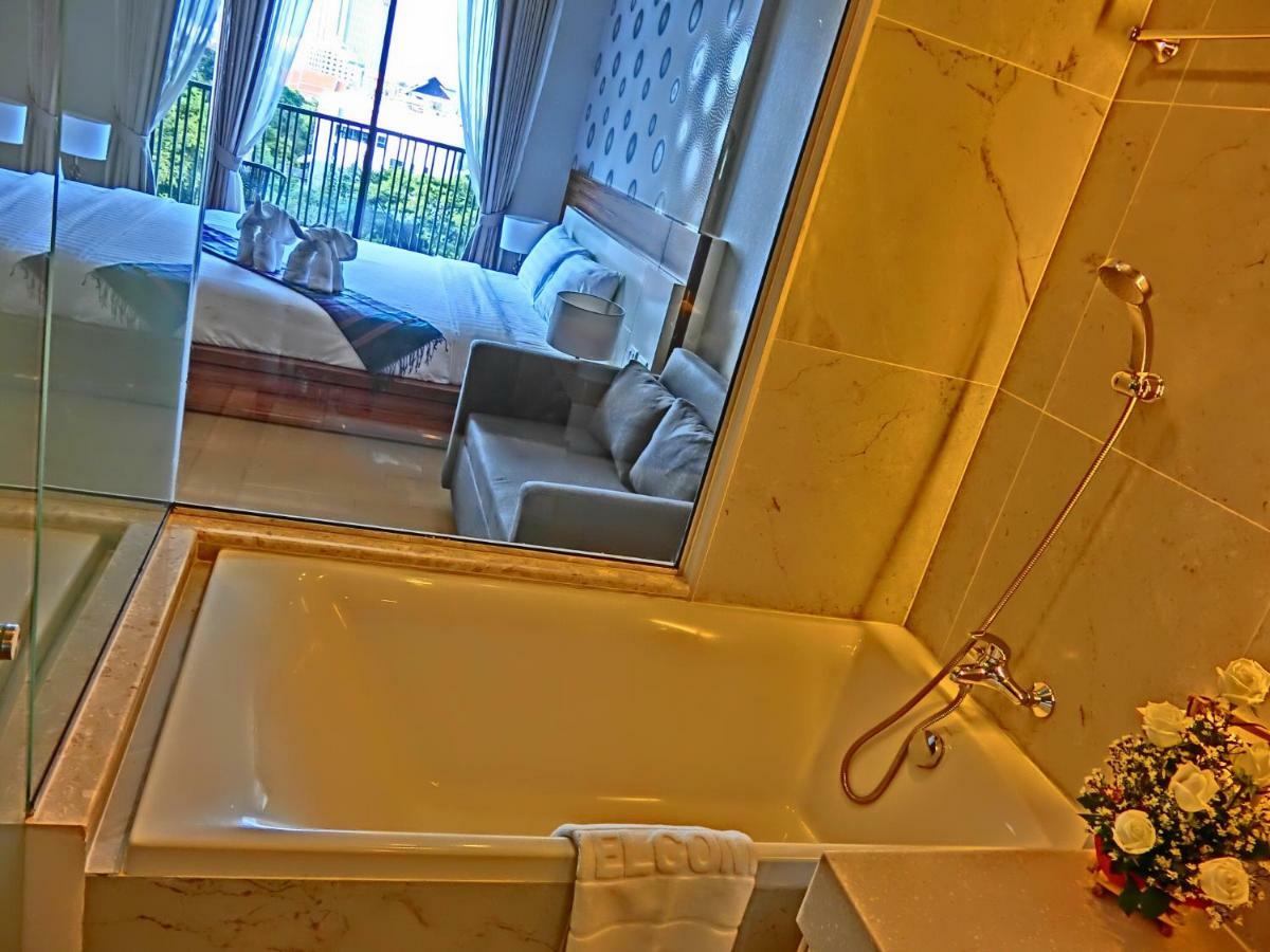 Apartamento The Astra Chiang Mai