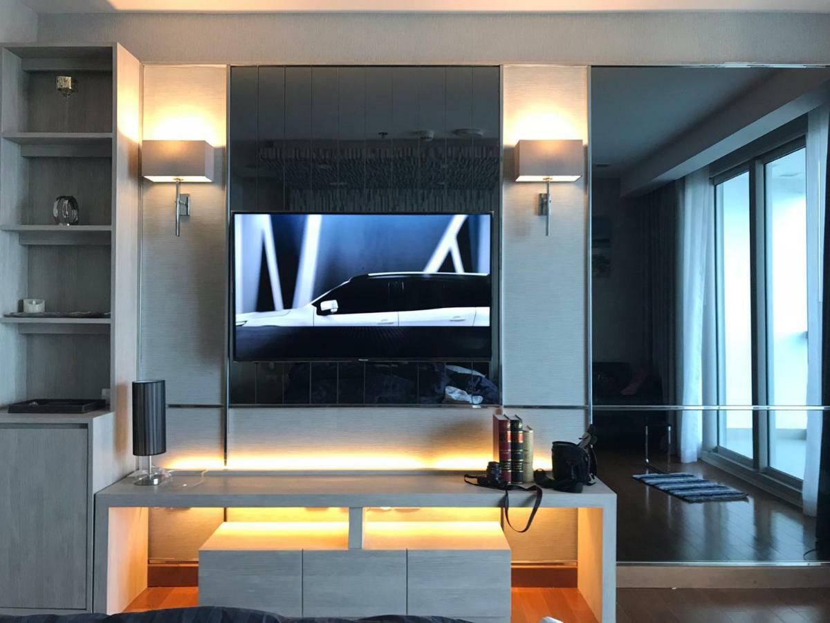 Luxurious Beachfront Apartamento *