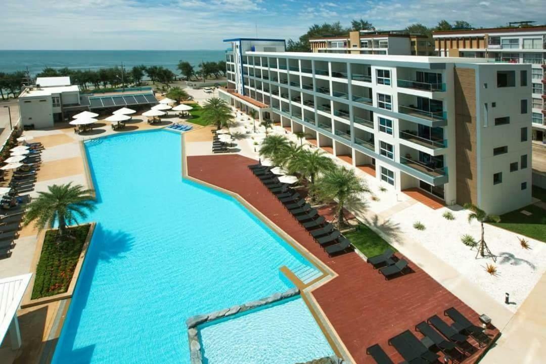 Apartamento Grandblue Condominium#702 Seaview Topfloor Maephim Rayong Mae Phim