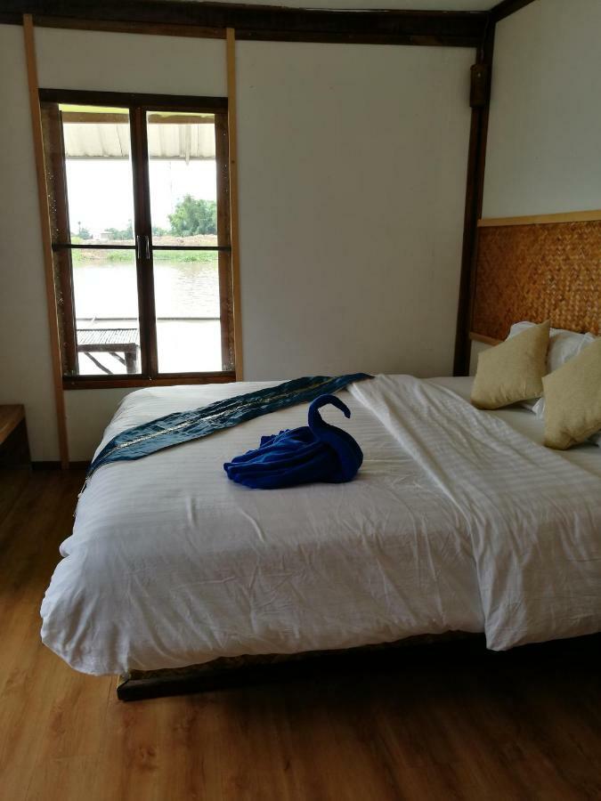 Resort River Marina 2*