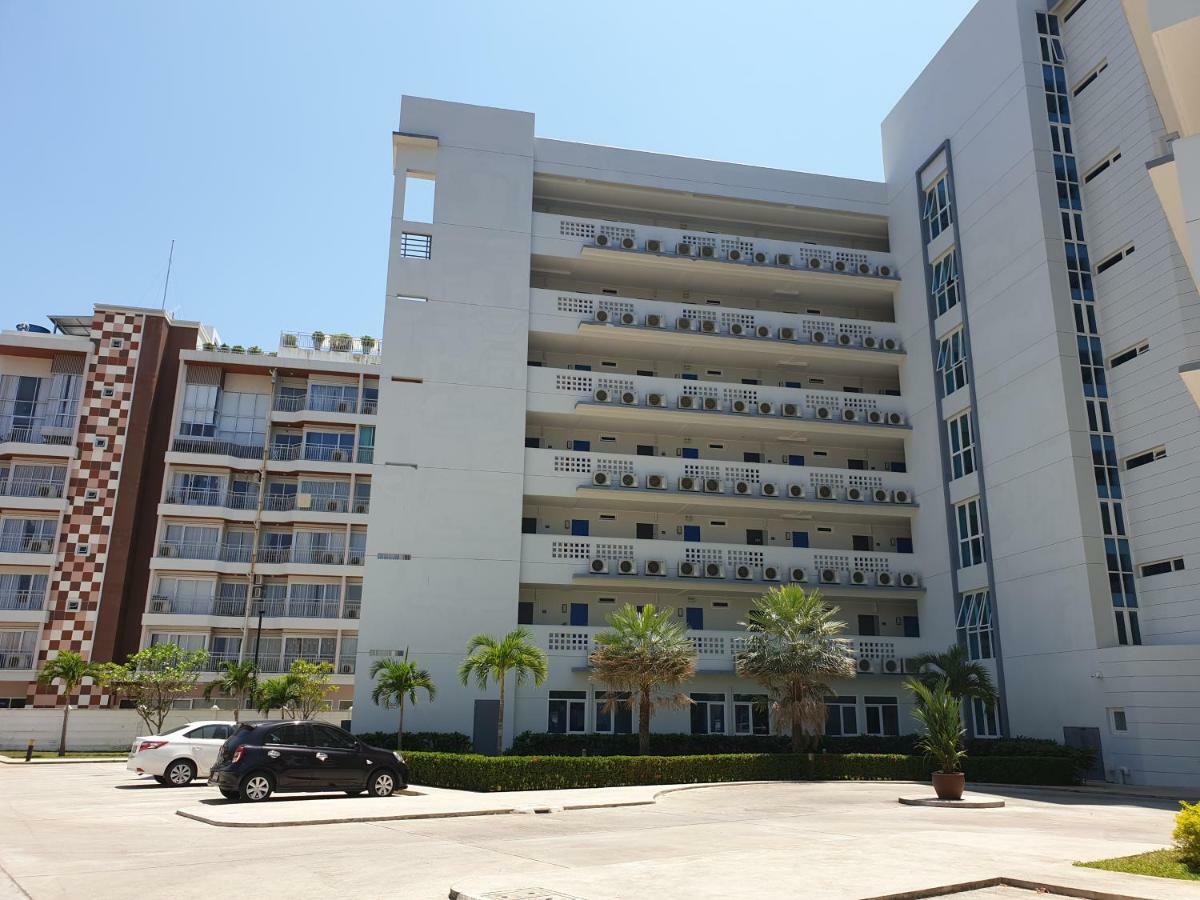 Apartment Grandblue 606 *