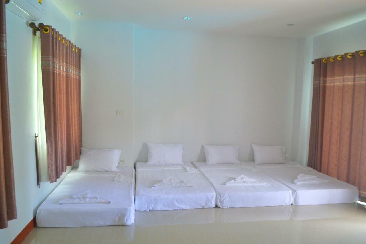 Pool House Lansaka Nakhon Si Thammarat