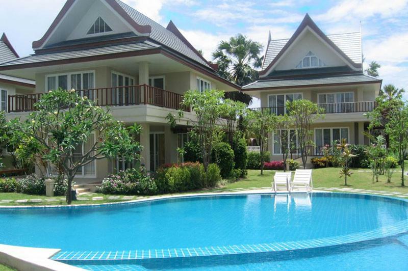 Baan Talay Samran 4 Bedrooms With And 3 Pools *