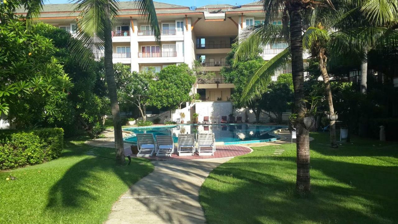 Baan Talay Samran 4 Bedrooms With And 3 Pools