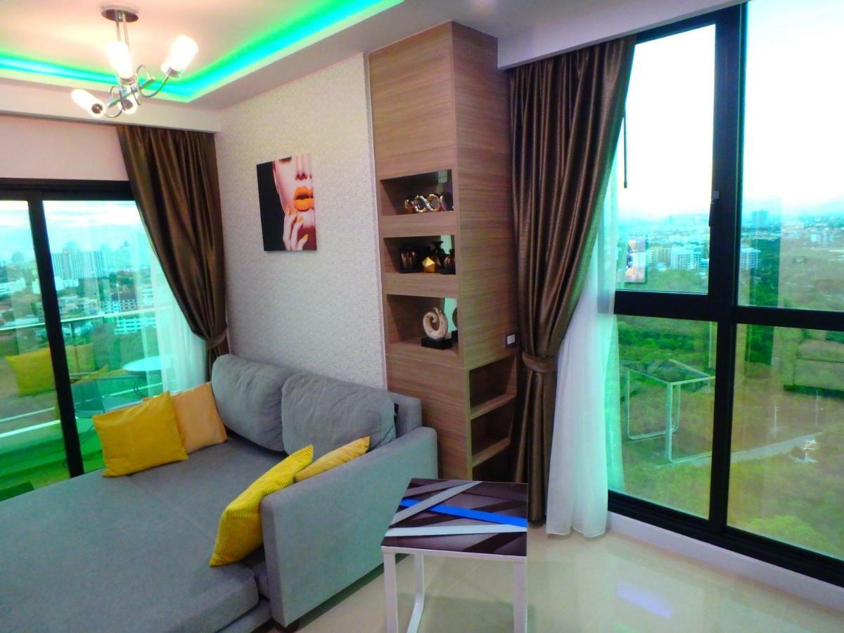 Luxury Class Vip, 5 Minutes Walk To The Sea, Jomtien, Up To 6 People Apartment *