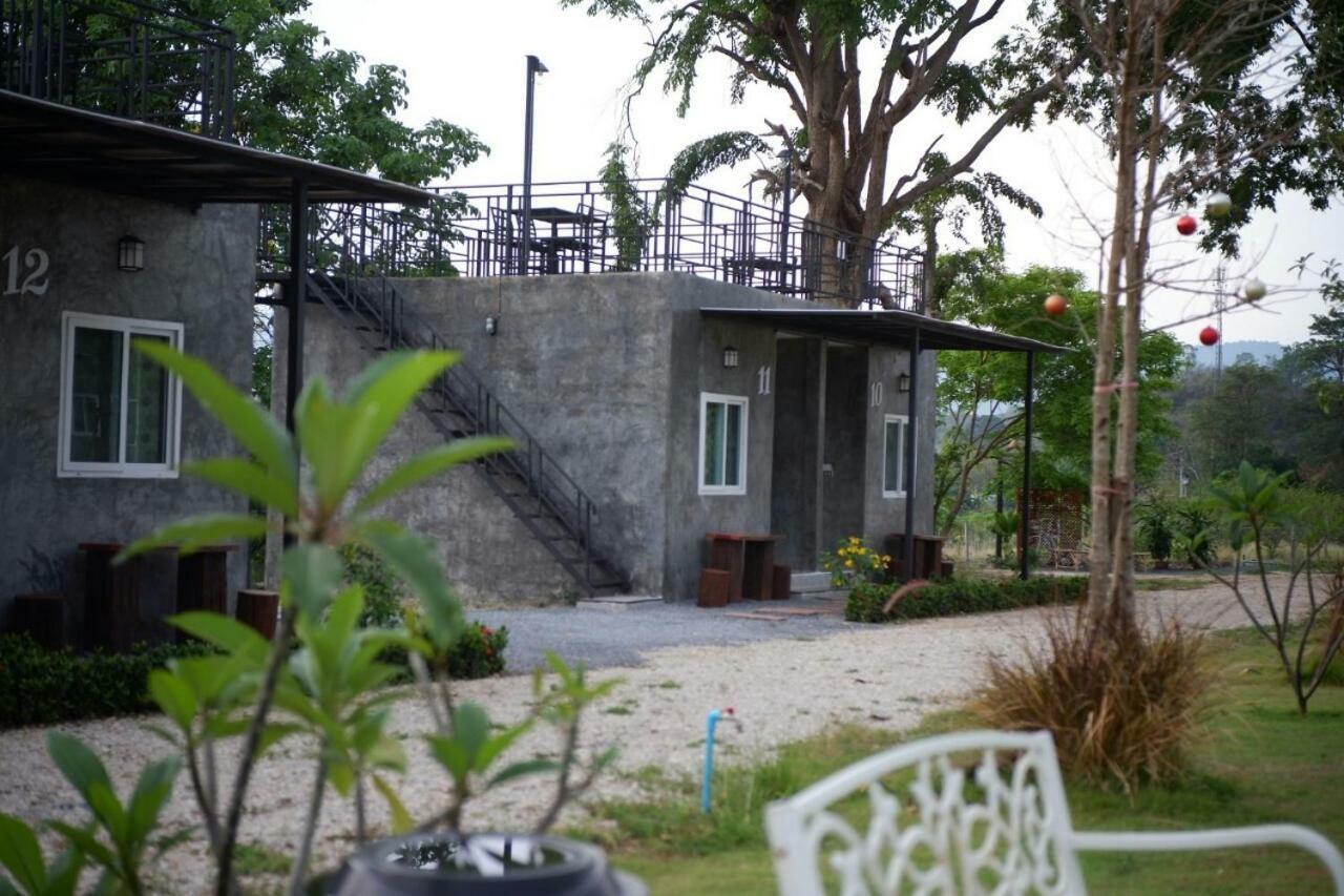 4 Corner Khaoyai Mu Si