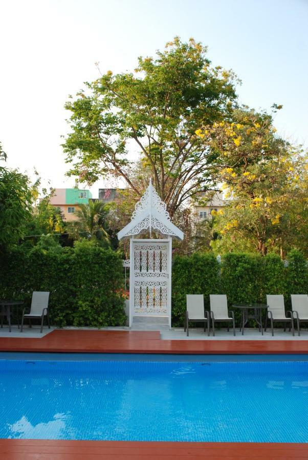 Guest house Baan Luang Harn 3*