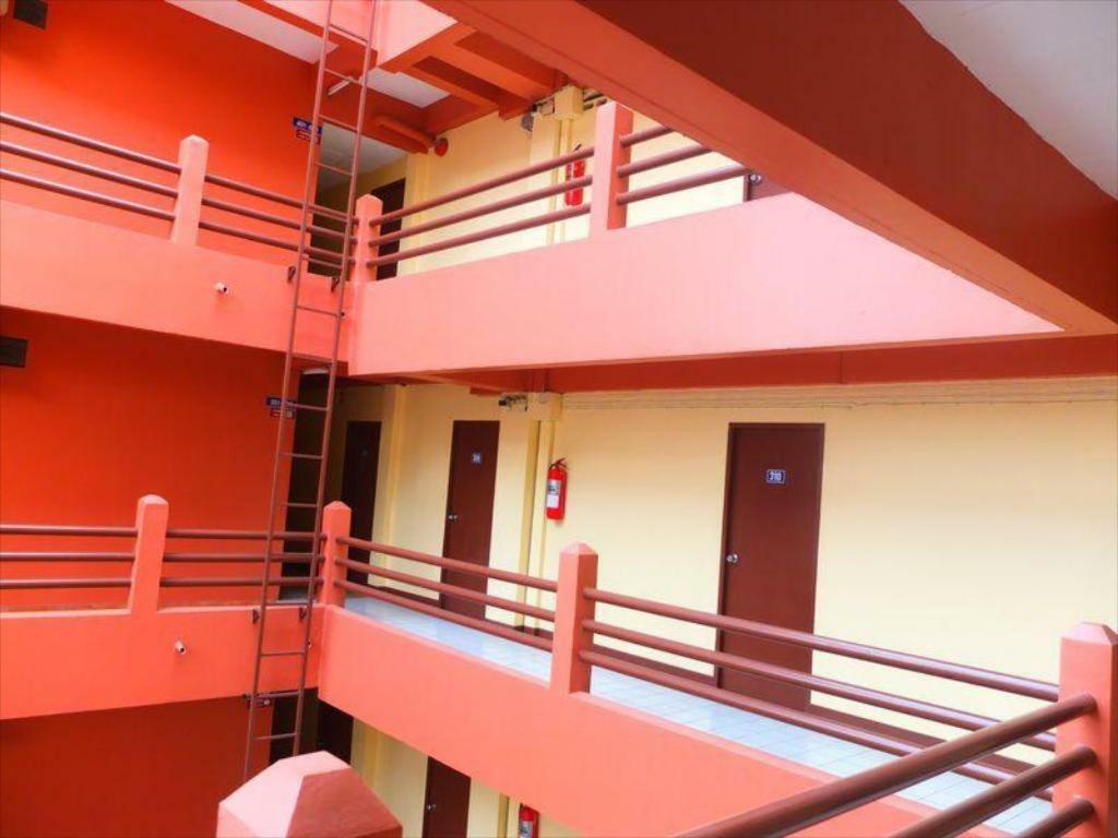 Utid Court 2*