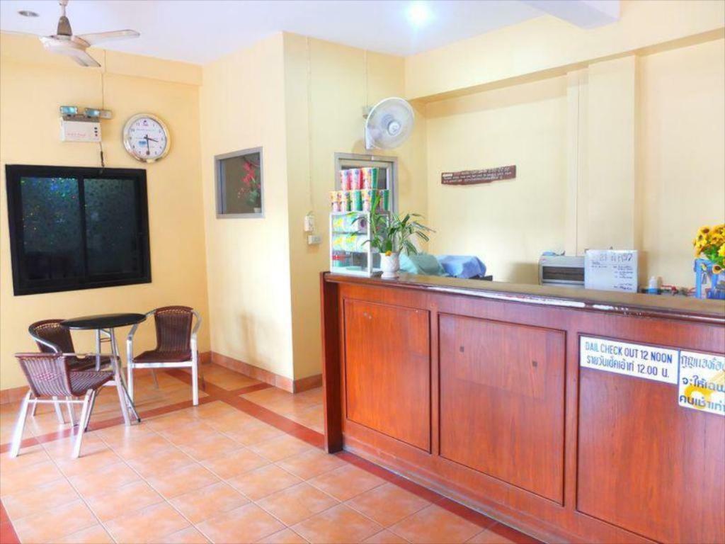Hotel Utid Court