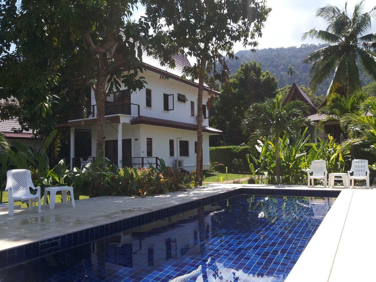 Tulip Oceanview Villa *