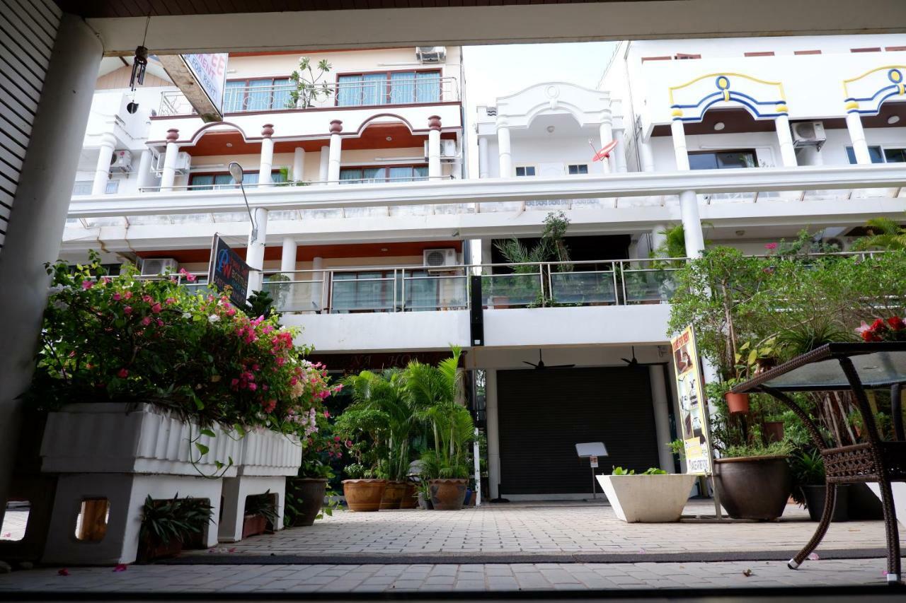 Sawasdee Apartment