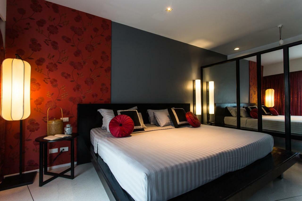 Red Ginger Chic - Sha Extra