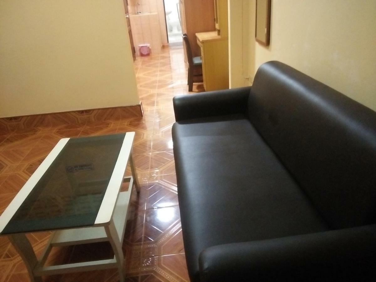 Lucky Guest house *