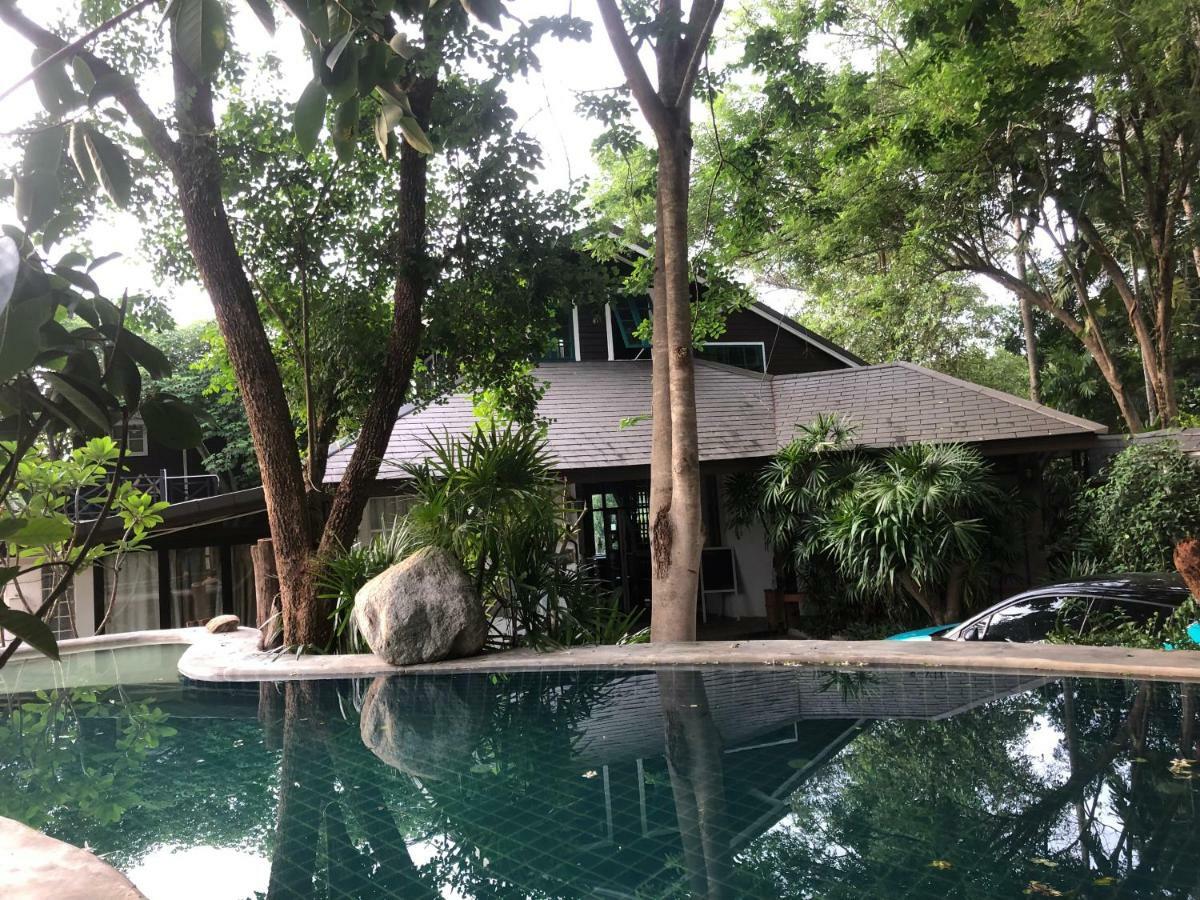 Jung Ja Hut 2*