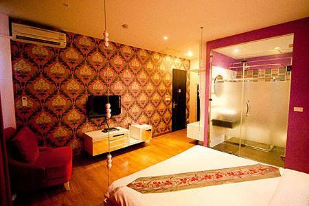 Glitz Hotel Bangkok