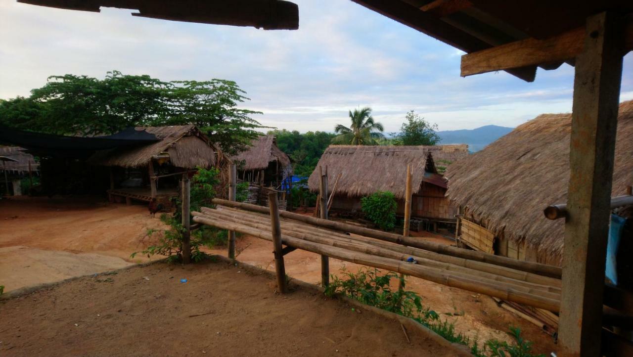 Hill Tribe Art House Homestay Chiang Rai