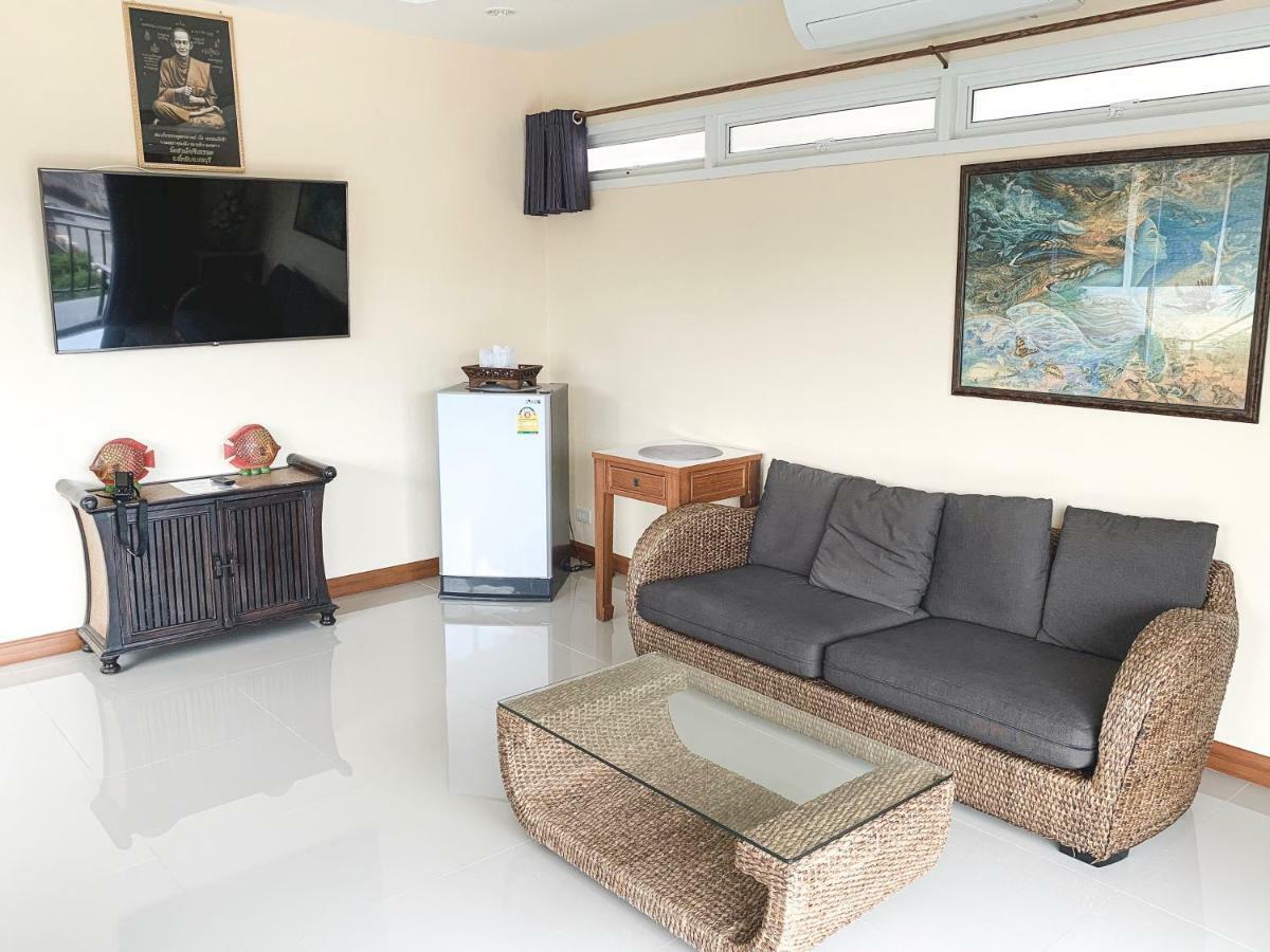 Resort Baan Sooksiri Bangsaray Sattahip