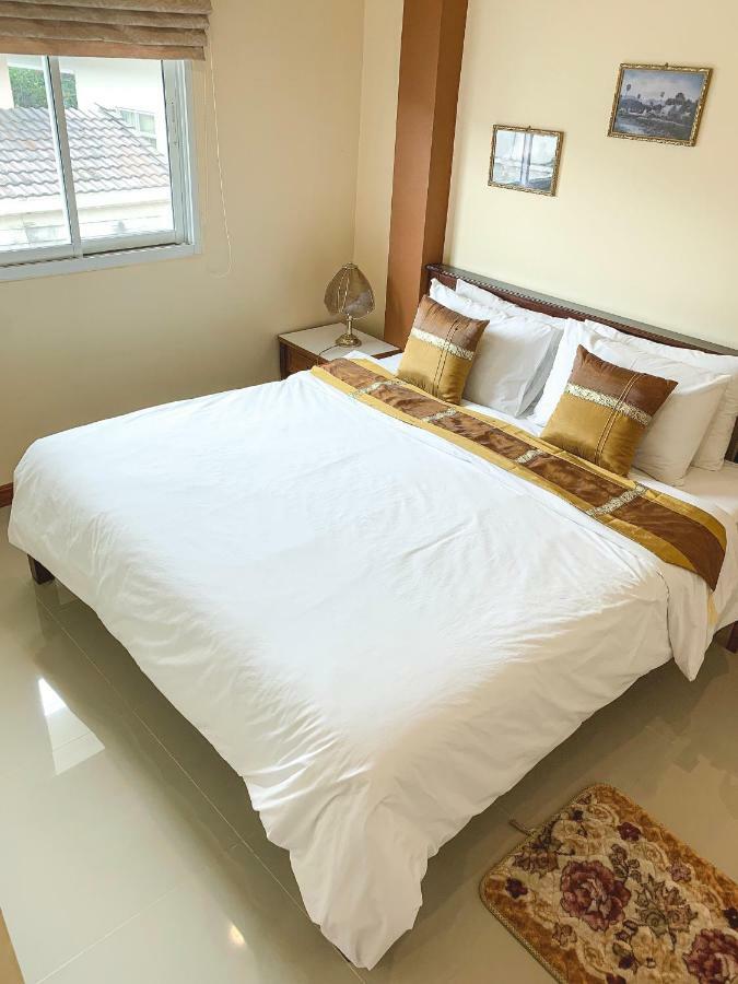 Resort Baan Sooksiri Bangsaray Sattahip