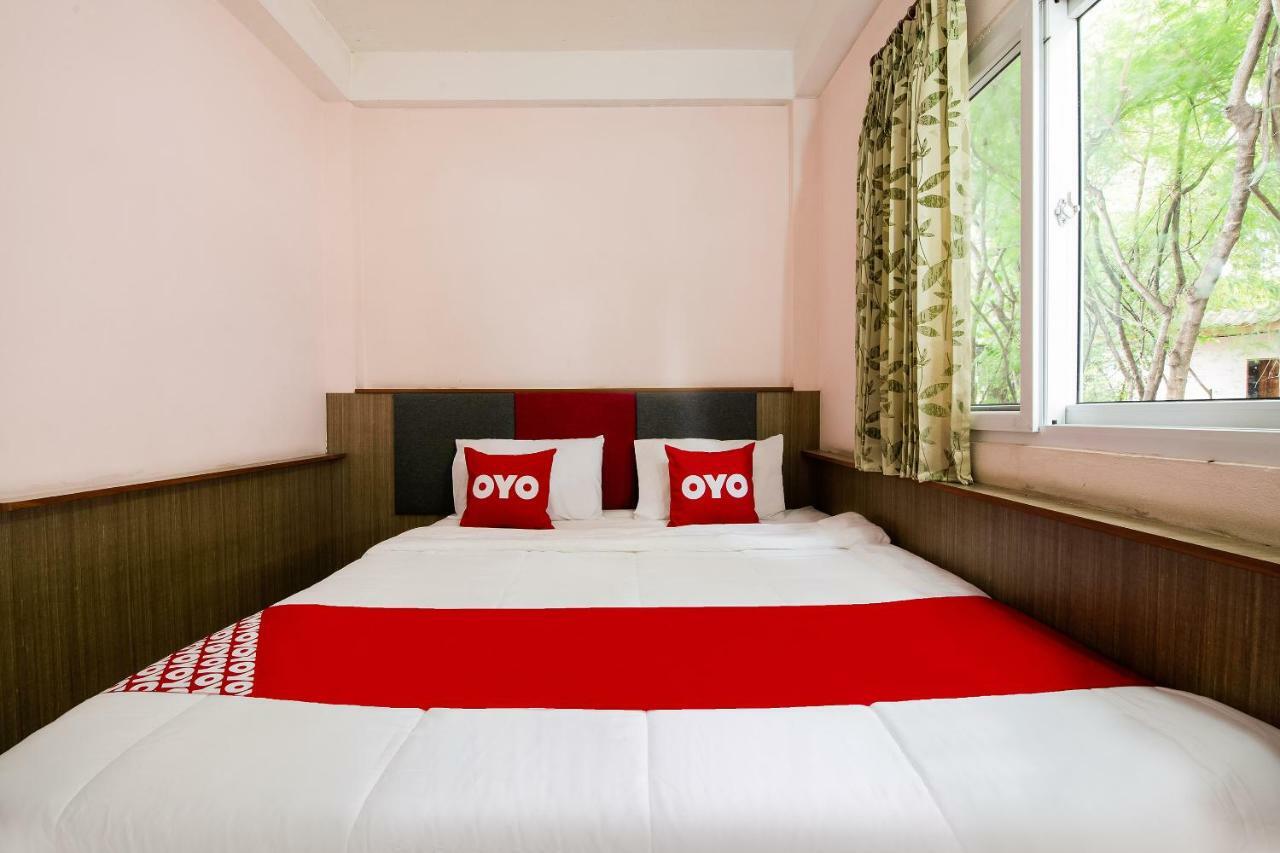 Inn Oyo 276 The Chonburi