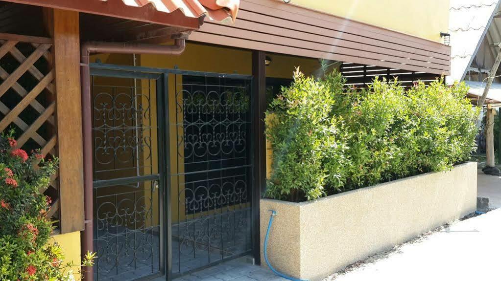 La Luna Italian Restaurant & Guest house *