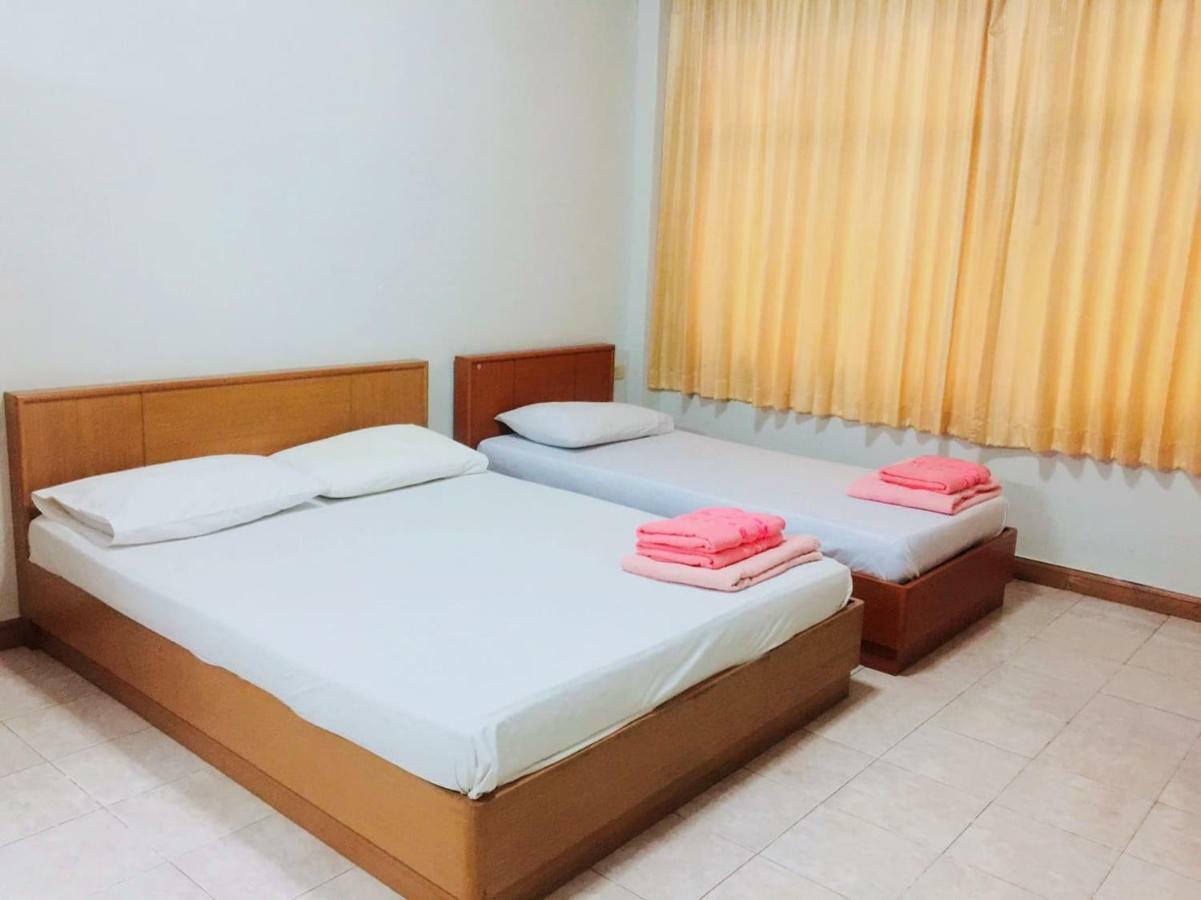 Hotel Cathay