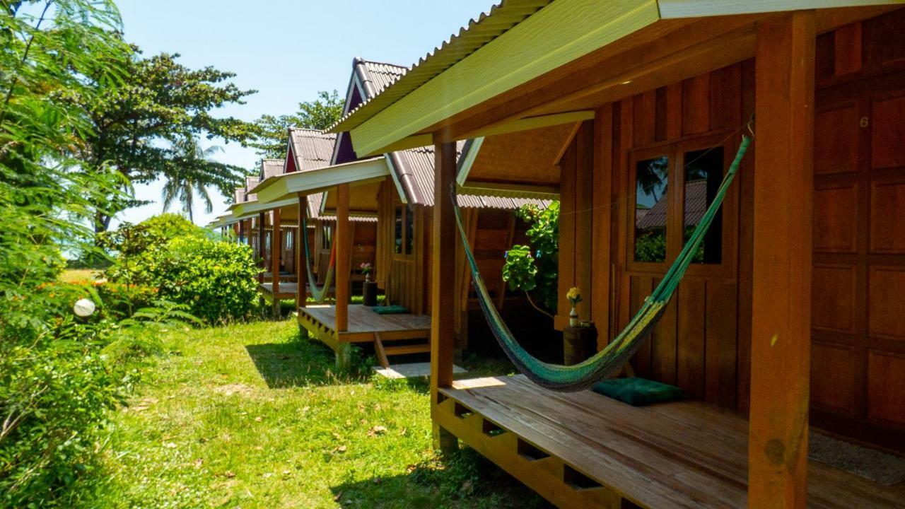 Colorful Hut Ko Pha Ngan