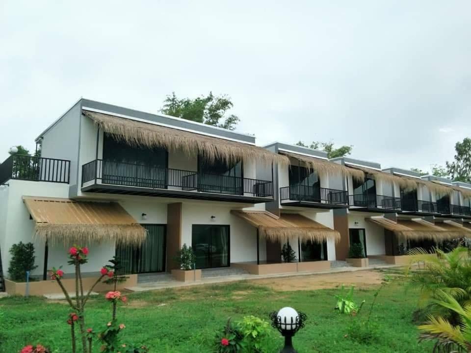 Casa de hóspedes Suwi Coco 2*
