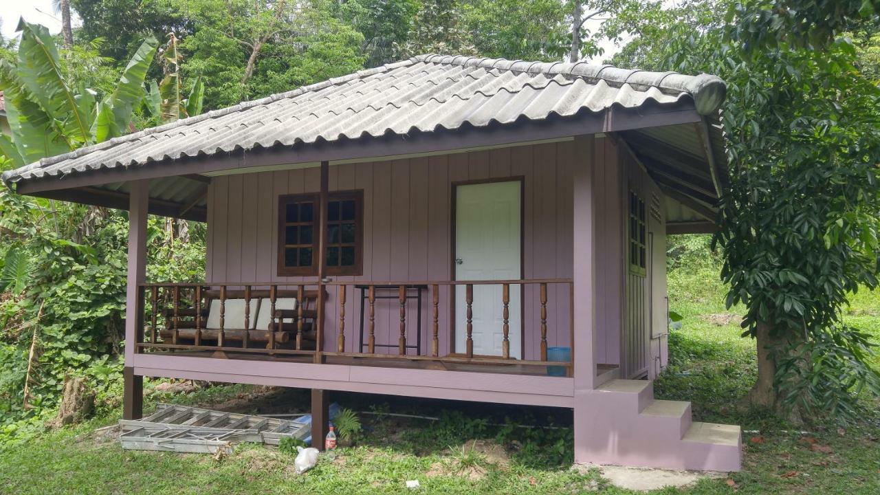 Fullmoon House & Resort *