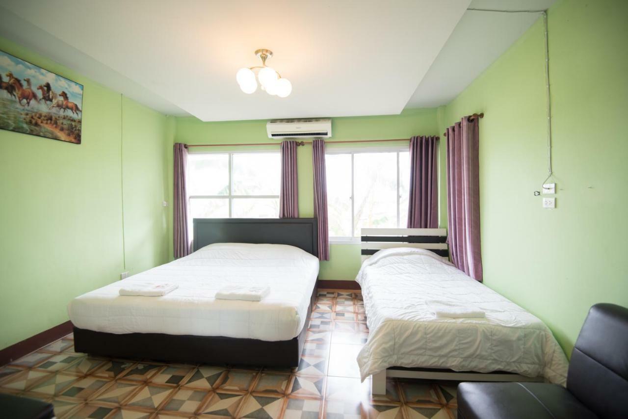 Baan Tor Mai Resort 3* Suphan Buri