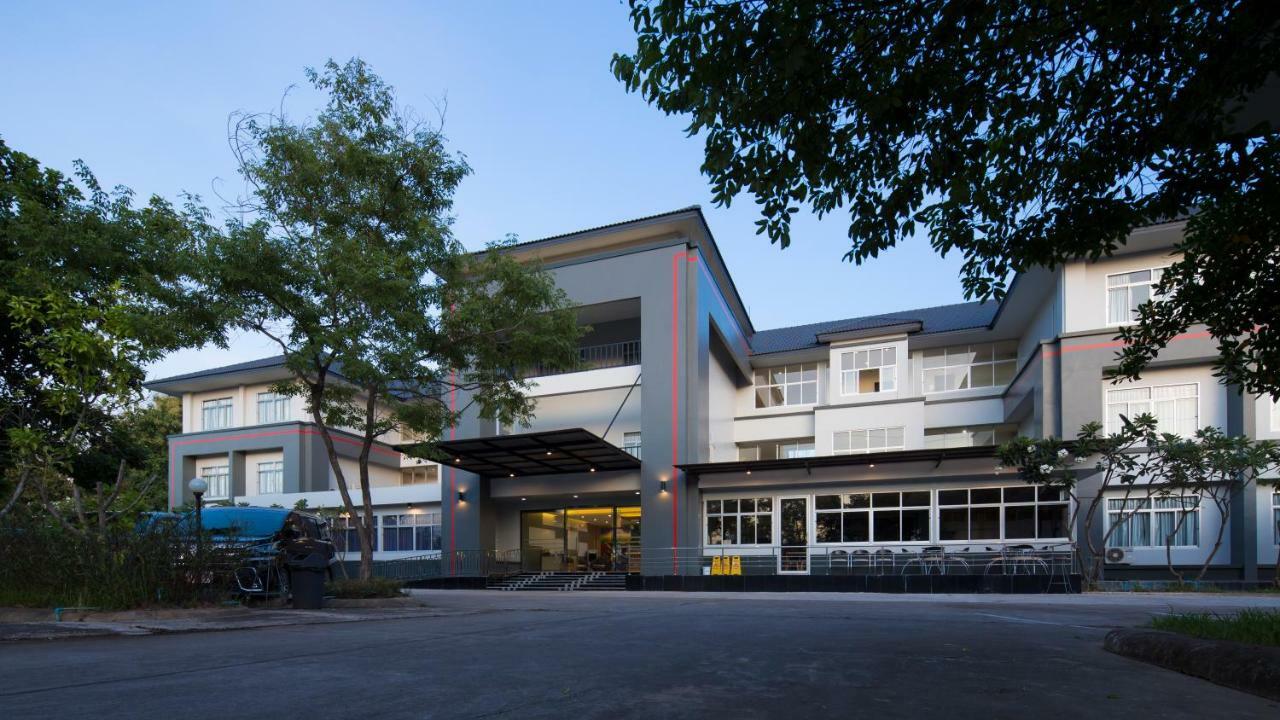 Araya Hotel