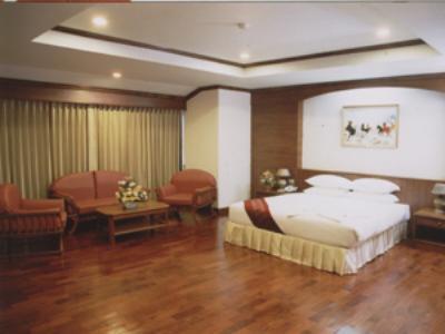 Life Up And Chiang Mai