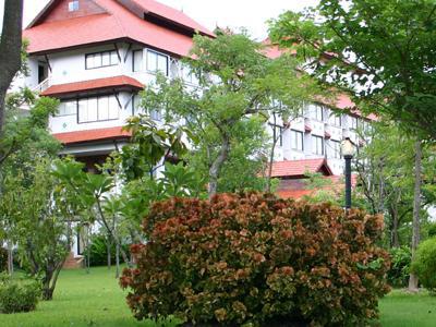 Life Up And Hotel 3*