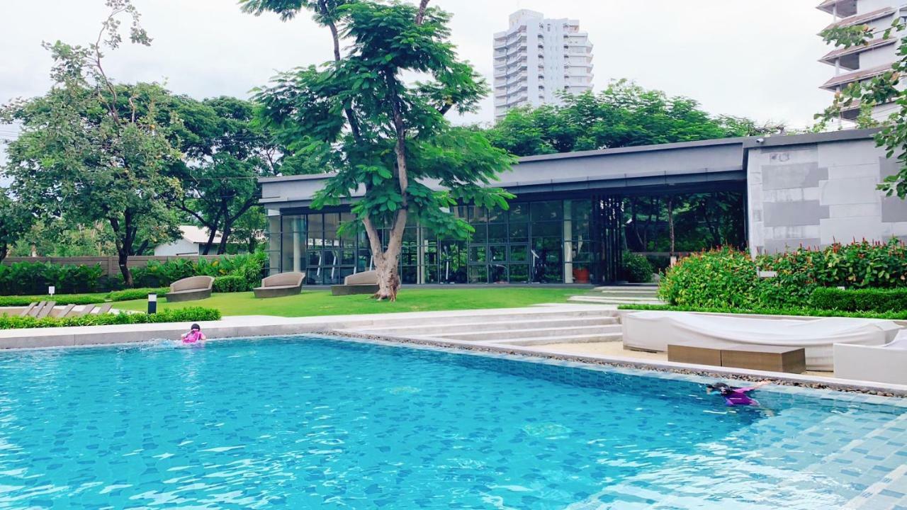 Rain Chaam Huahin By Joe