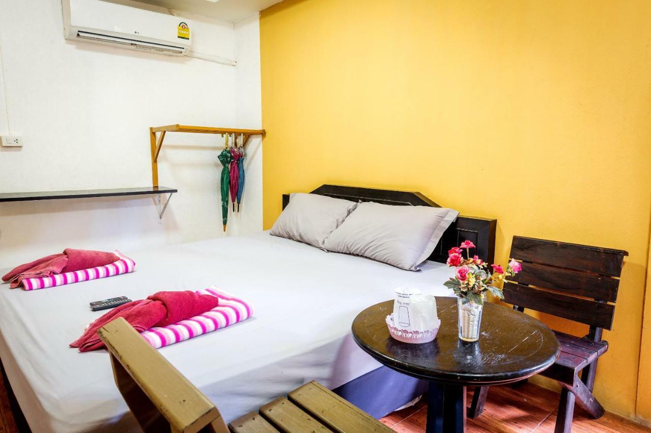 Tuk Tuk Guest house
