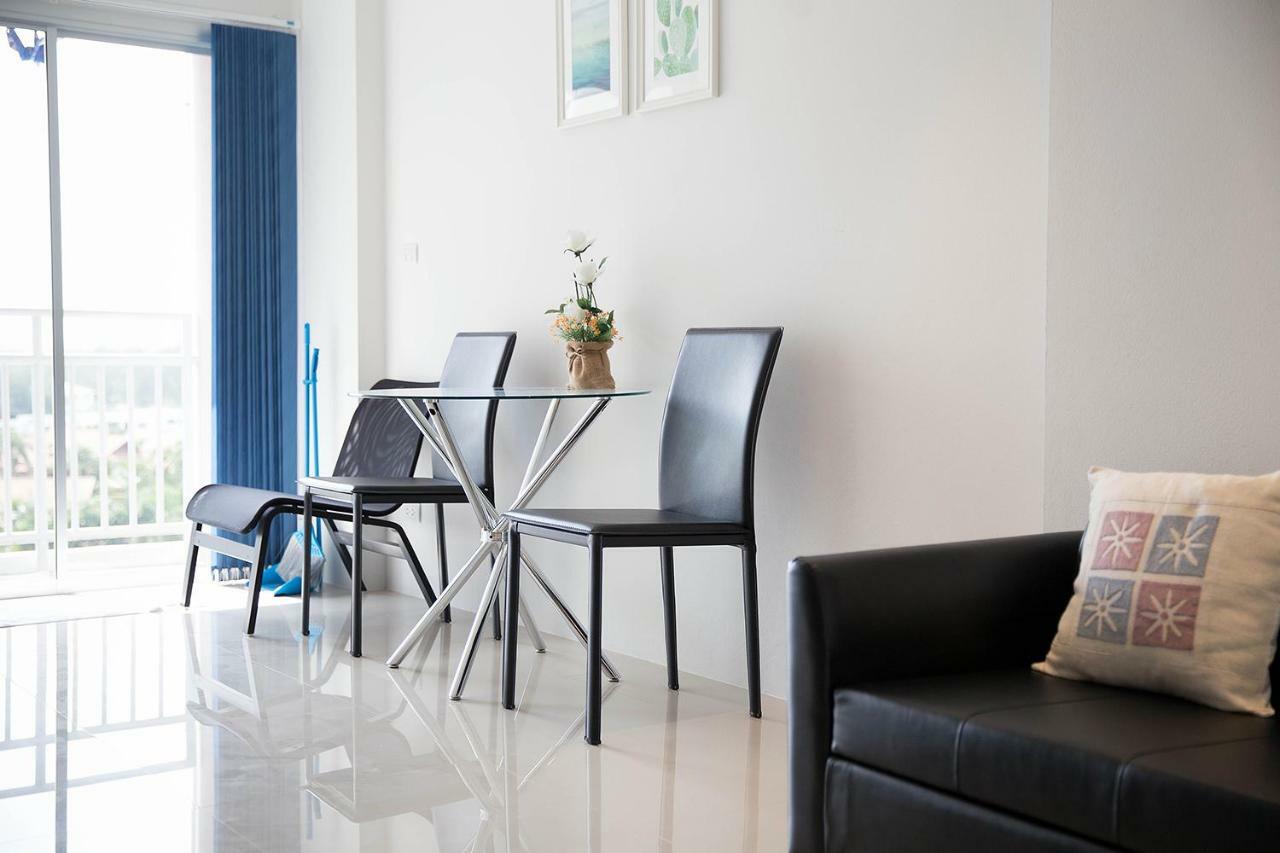 Apartment Mosaic Condominiuma62m By Malai Mae Phim