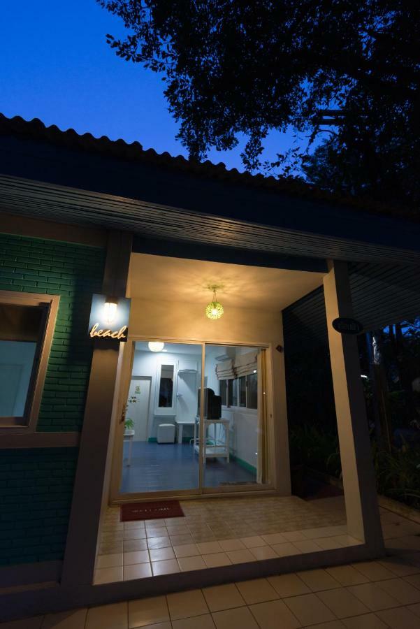 Baan Kratom Tong By The Sea Holiday home