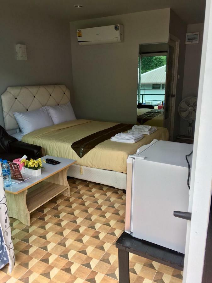 River Hill Side Resort 2*