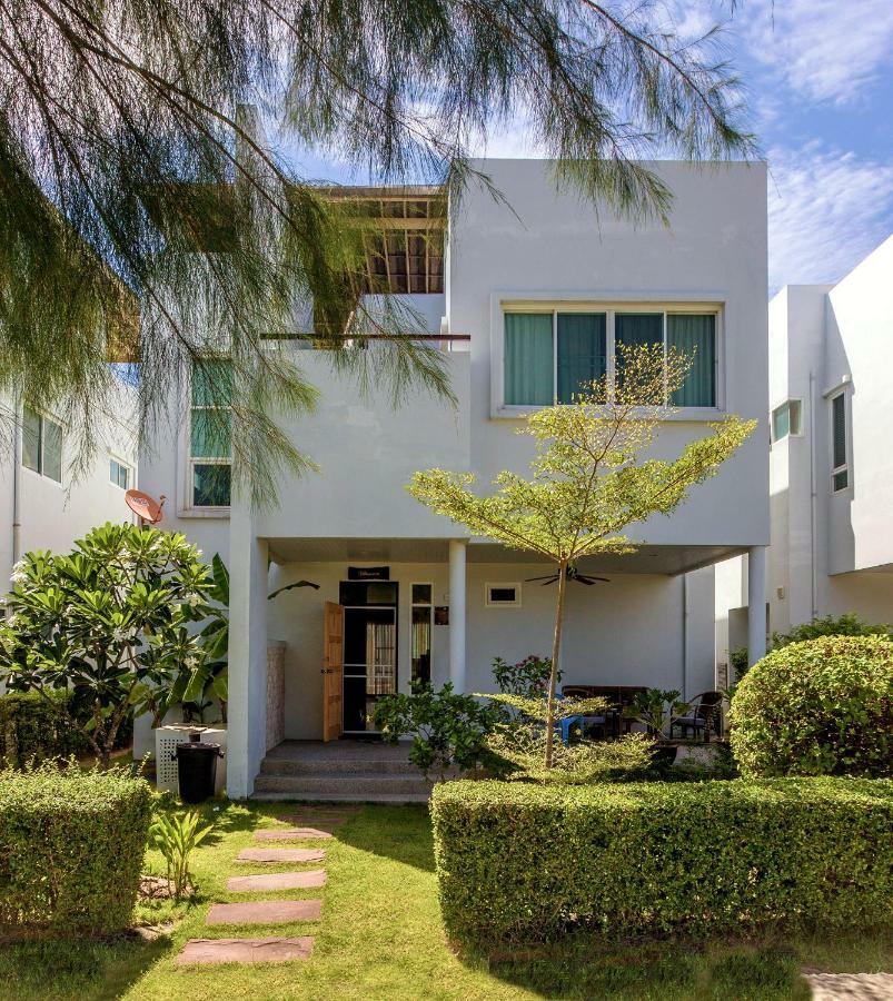 Holiday home Absolute Beachfront Ban Huai Yang