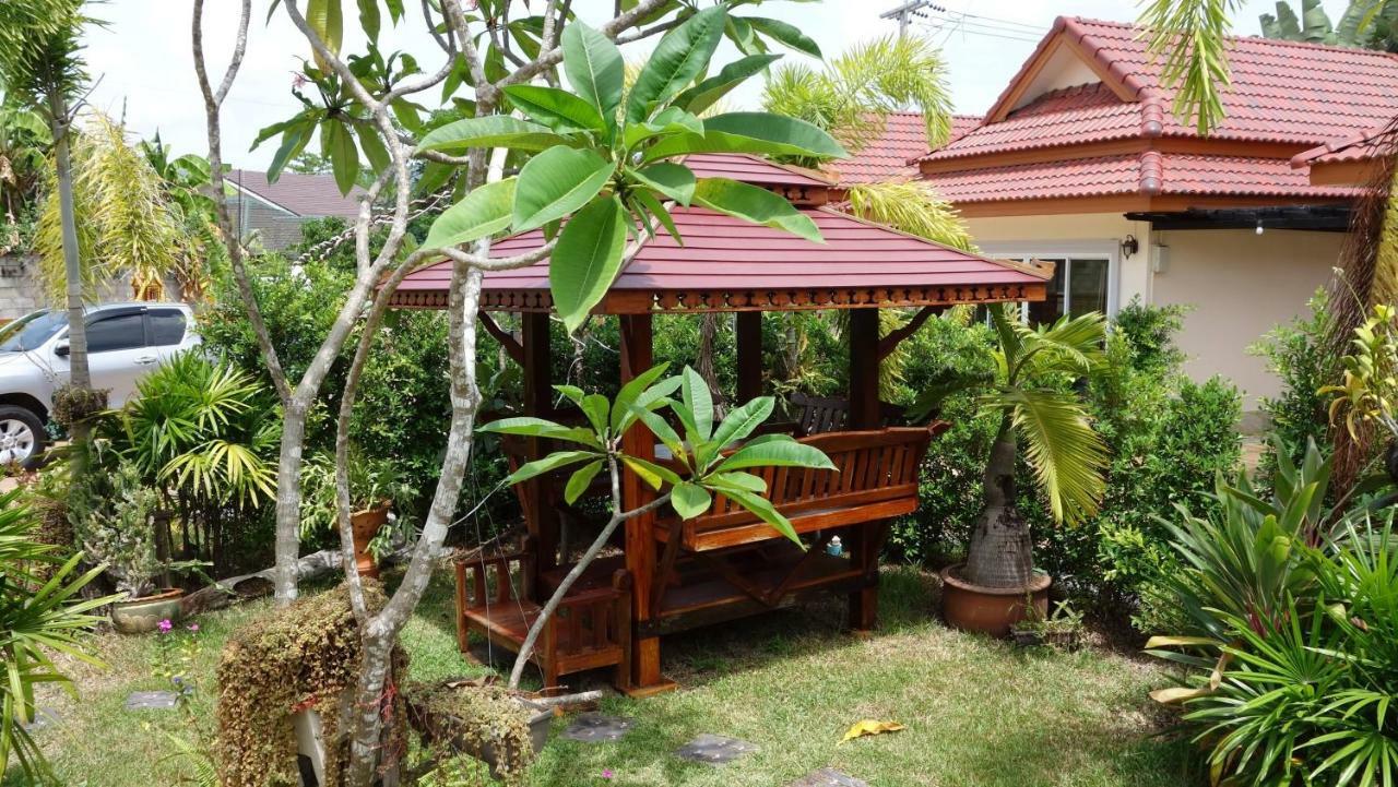Baan Sooksiri Bangsaray Resort