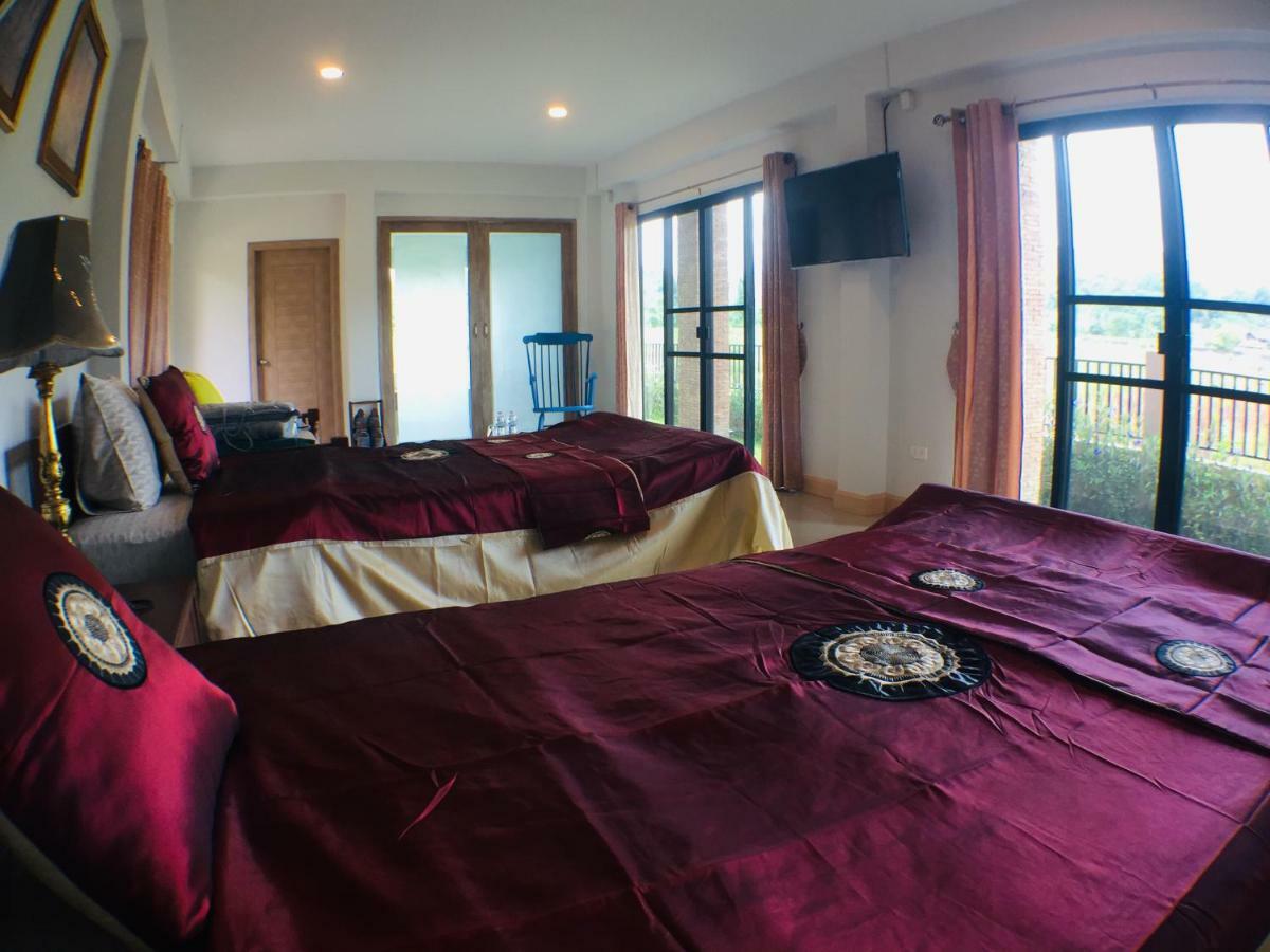 Gumbie House 3*