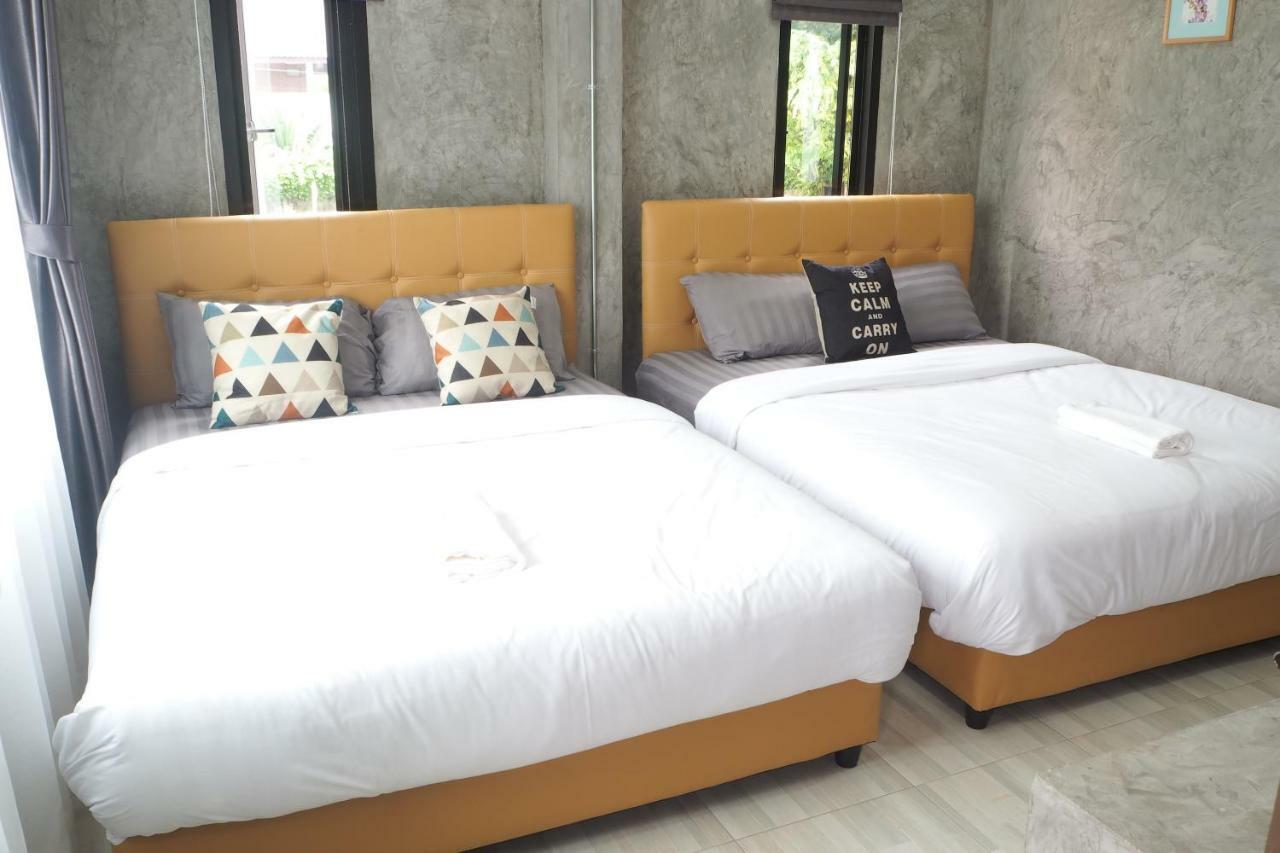 บ้านแก่งรีสอร์ท