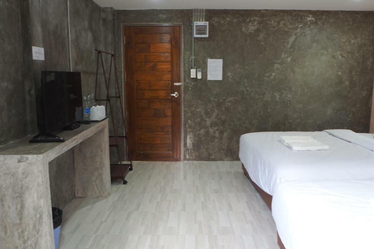 บ้านแก่งรีสอร์ท Resort
