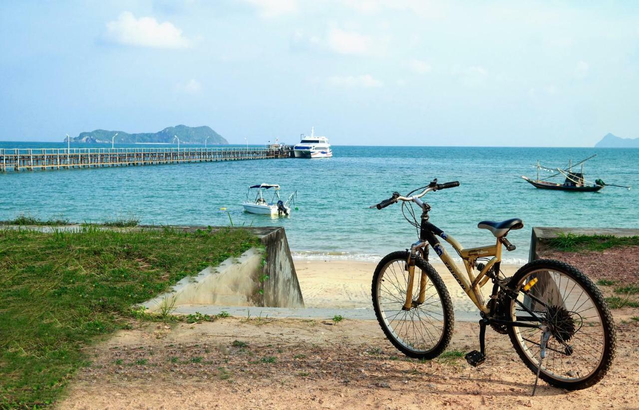 Hotel Baan I Talay บ้านไอทะเลชุมพร