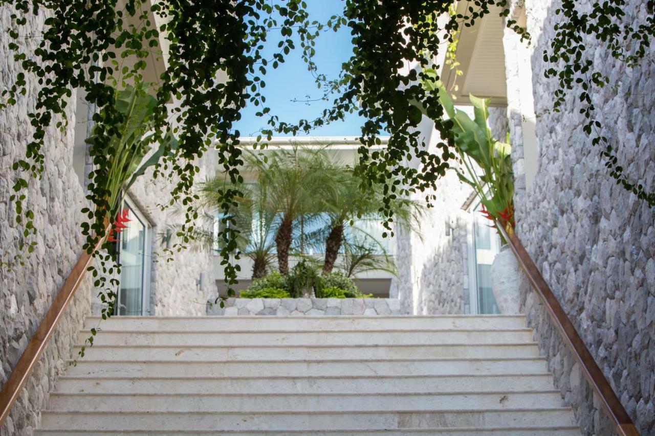Moonstone - Samui's Premier Private Villa *