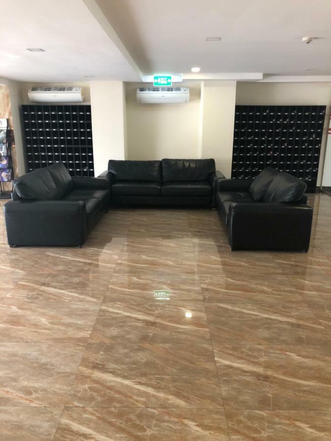 Apartment 1 Bedroom In Club Royal Suites *