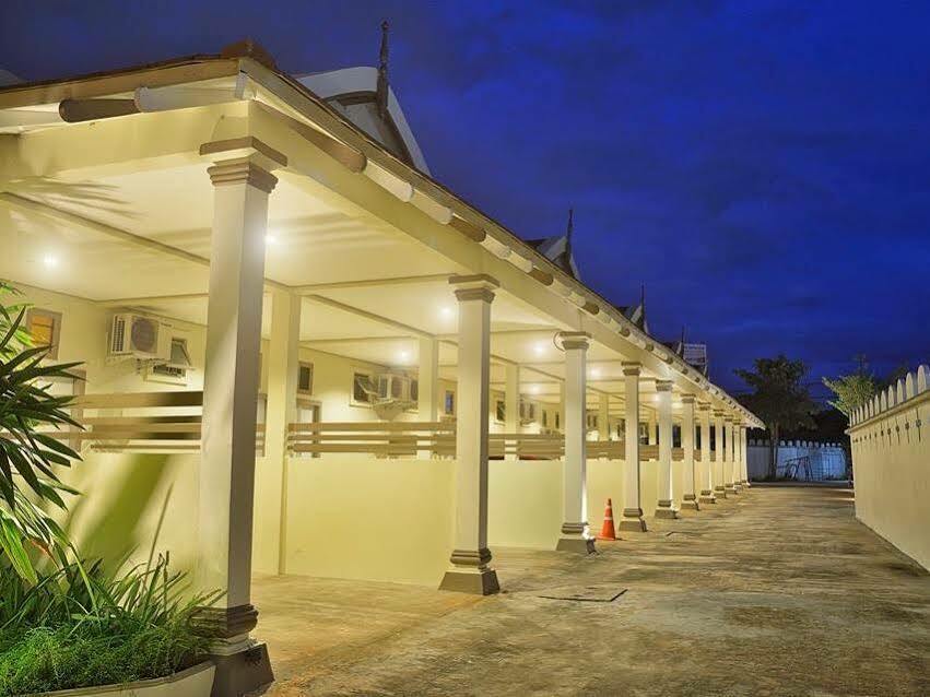 Resort Sleep Hotel - Sha Certified