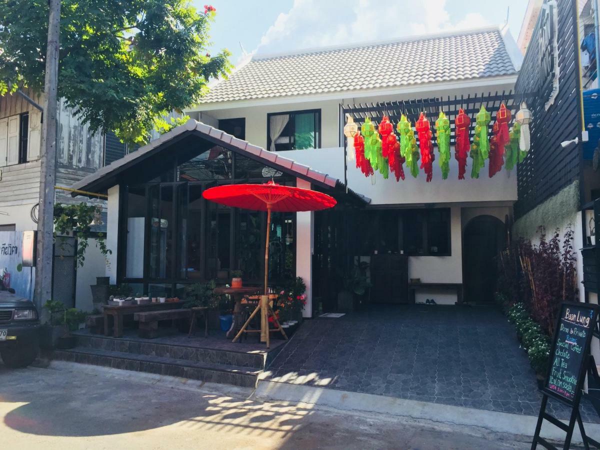 Baan Lung Poshtel Albergue Chiang Mai