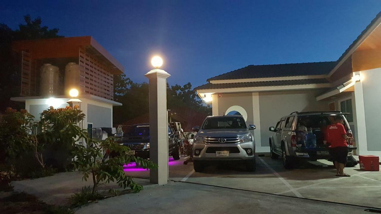 กู๊ดวิวสัตหีบ Guest house *