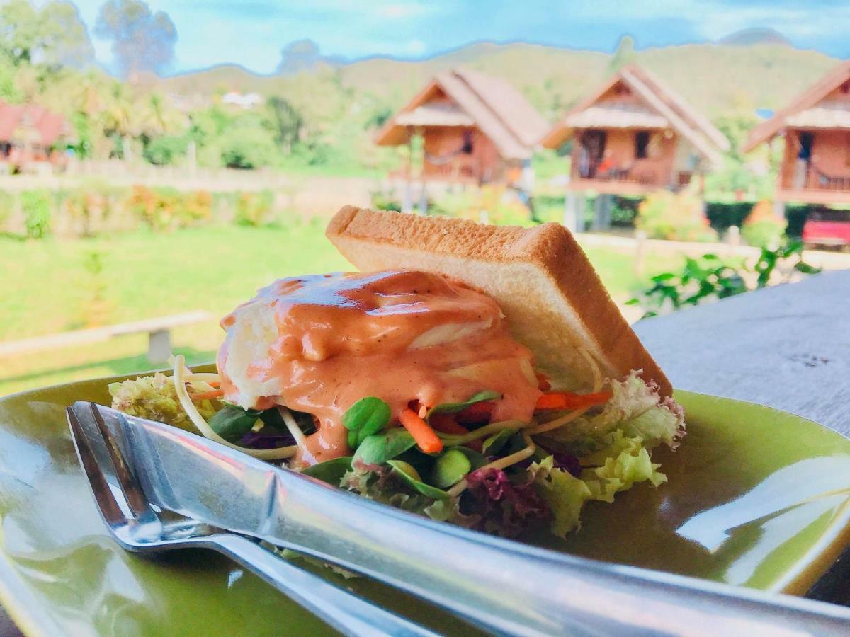 Smilehouse Resort