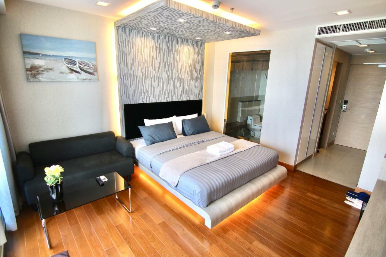 Luxurious Beachfront Apartamento Pattaya